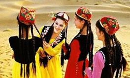 维吾尔族丰富多彩的民歌文化